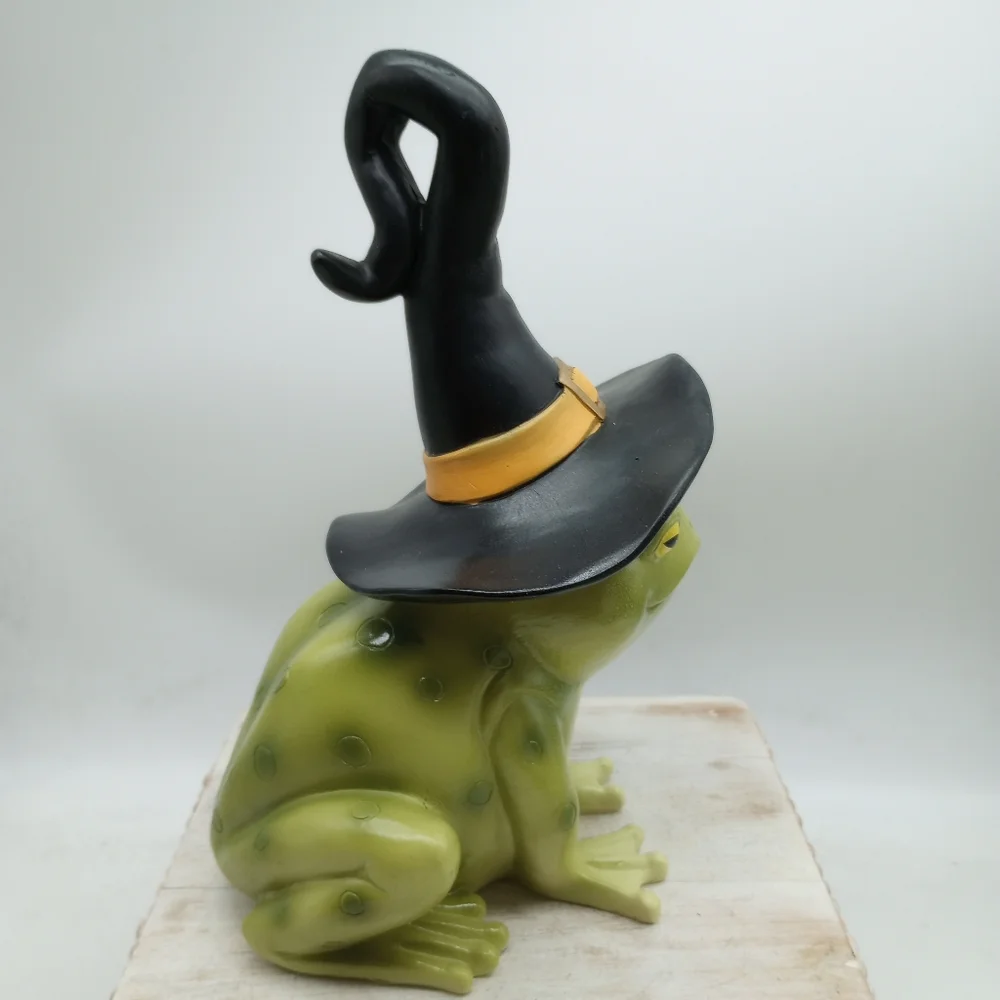 Halloween Frog With Witch Hat